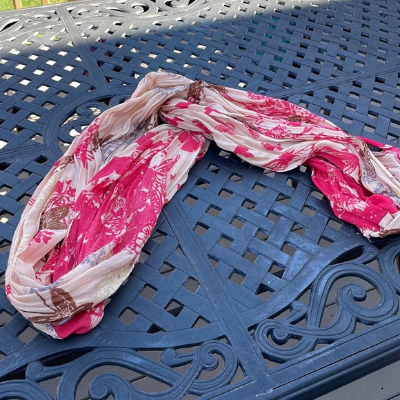 Express Infinity Scarf - Picture 6 of 7